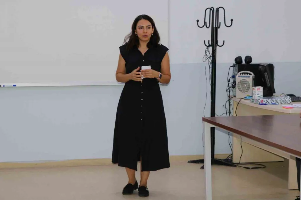 adu tip fakultesinde klinik donem olcme ve degerlendirme egitimi gerceklestirildi 9a19e5310e59