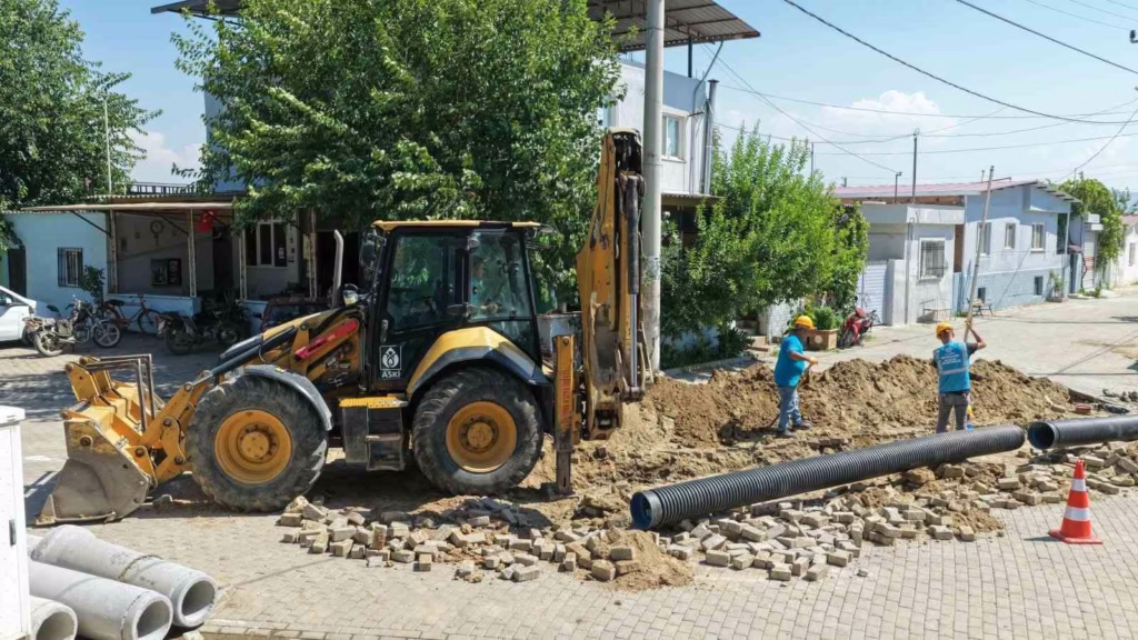 Aydın Büyükşehir’den İncirliova’da altyapı yatırımı 2 aydin buyuksehirden incirliovada altyapi yatirimi 4816b4e649f3