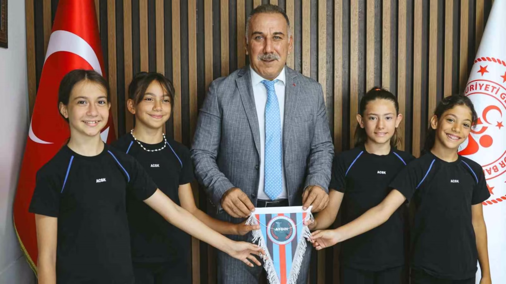 aydin genclik ve spor il muduru yigmatepe basarili sporculari agirladi 414bca7c1cca