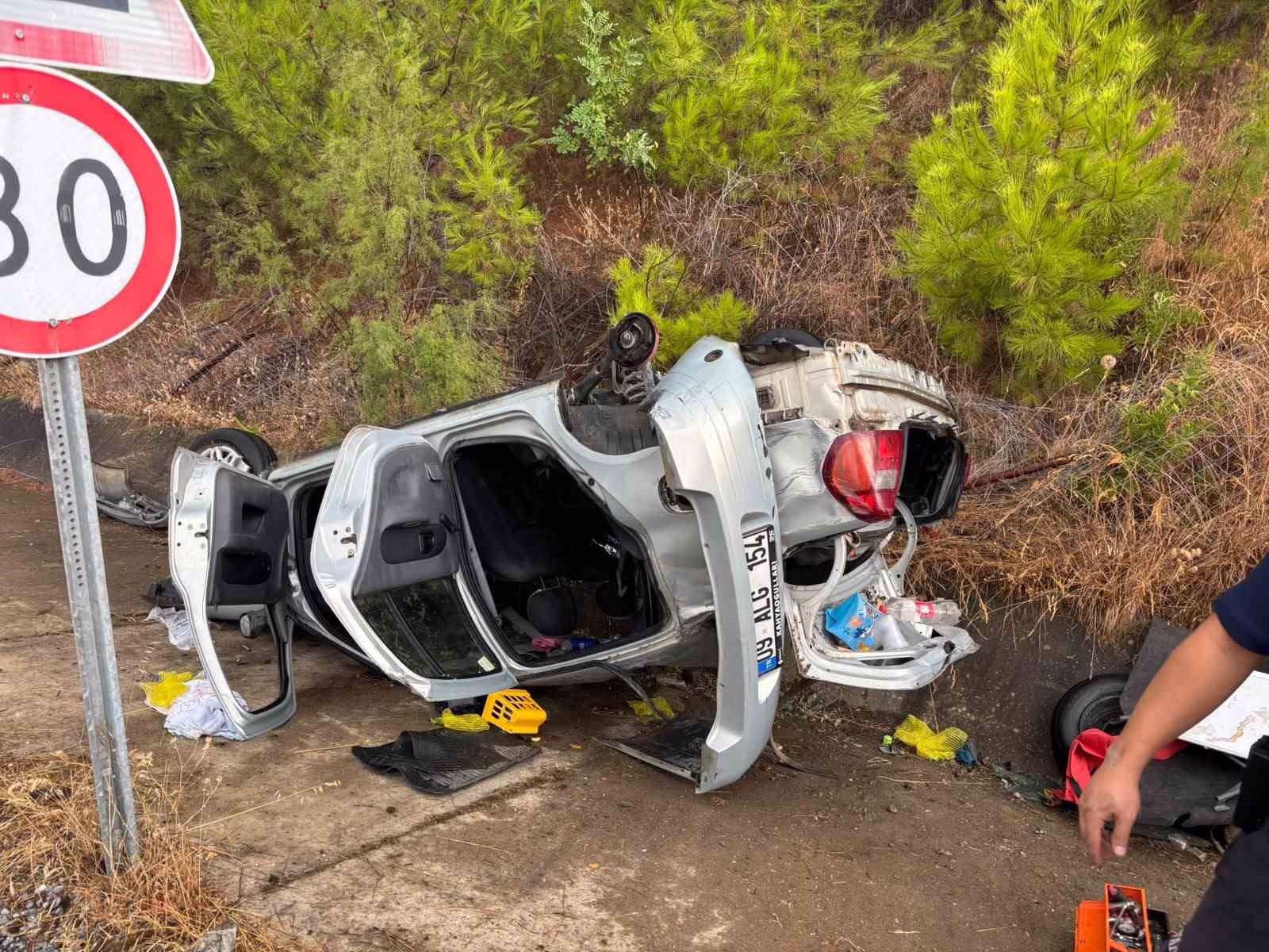 Aydın’da araç şarampole yuvarlandı: 1 ölü, 4 yaralı