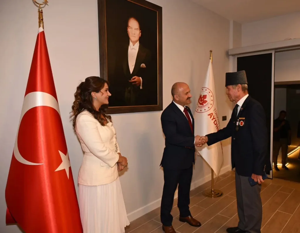 aydinda zafer bayrami resepsiyonu gerceklestirildi 9d2772073c49