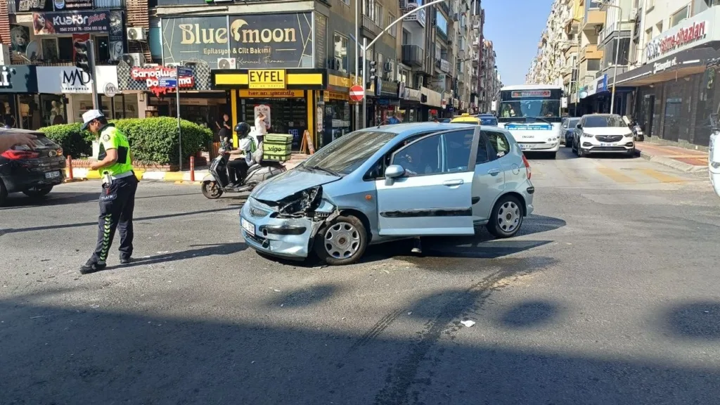 aydinda zincirleme trafik kazasi 8df8ebbce456