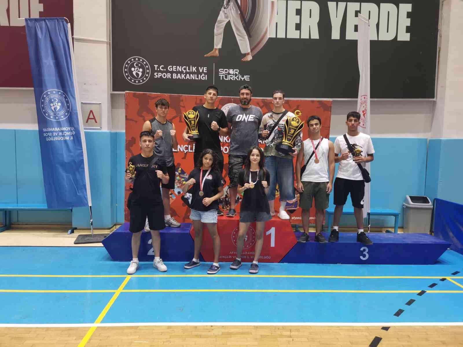Aydınlı sporcular Zafer Kupası’ndan başarıyla döndü