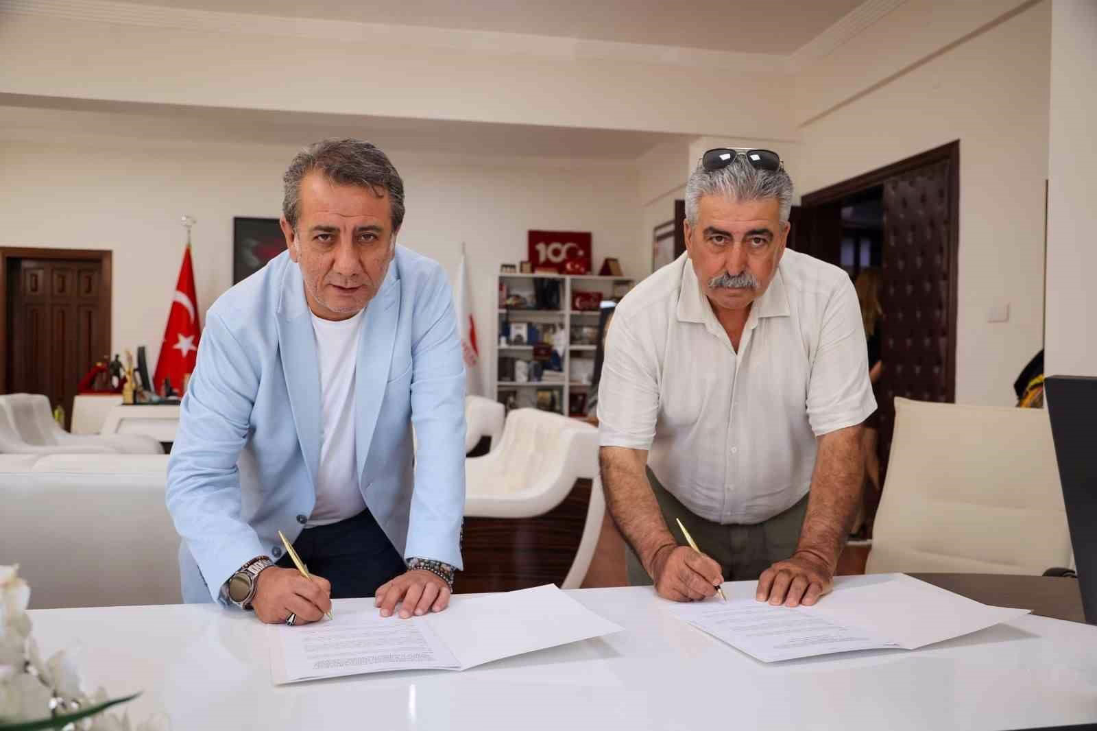 Başkan Yetişkin’den derneğe anlamlı destek