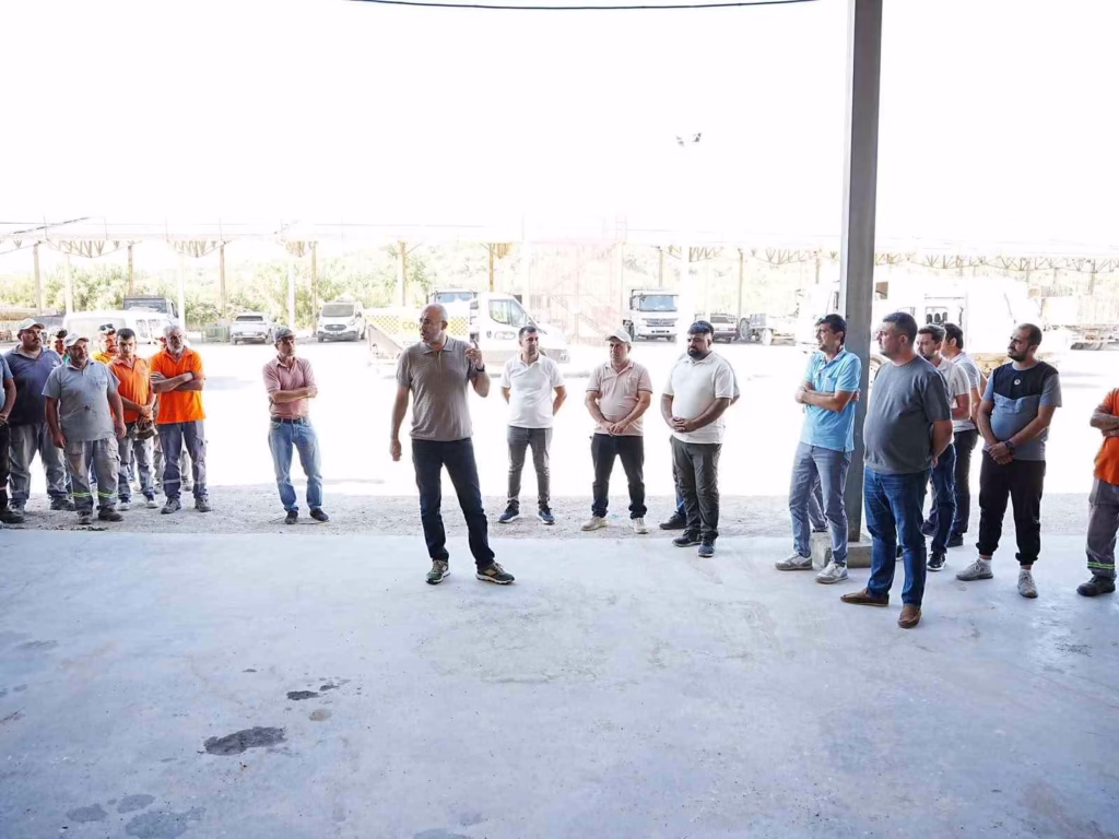 bolgede etkili olan col sicaklari nedeniyle mesai saatleri degistirildi df00da8dcf20