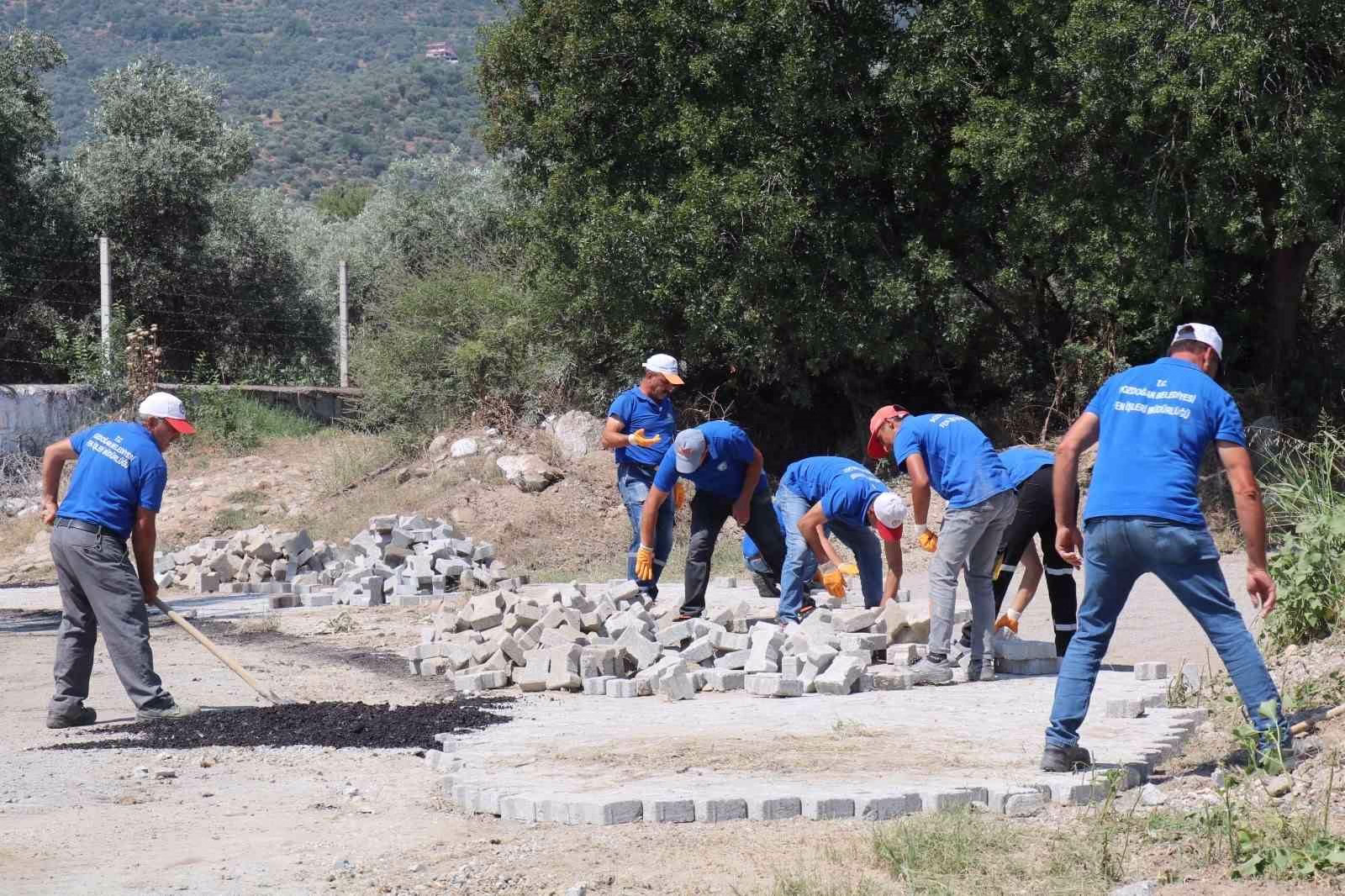 bozdogan belediyesi eymir mahallesinde parke tasi doseme calismasi tamamlandi eb38de81e5b5