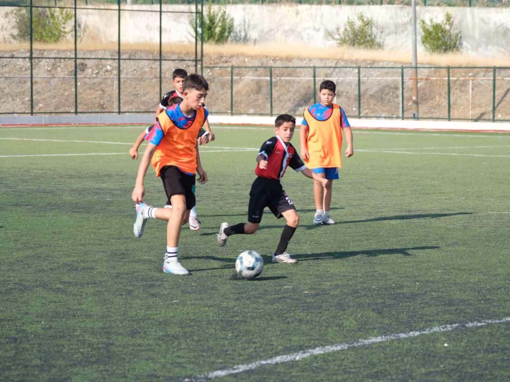 buharkentte kentin cocuklari futbol turnuvasi tamamlandi ab1ad7b02ee2