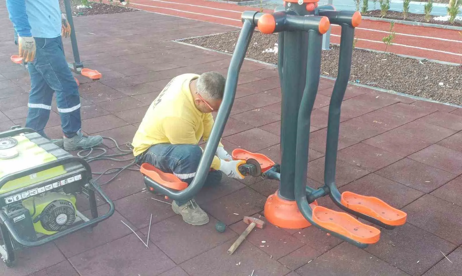 didim belediyesi ortak kullanim alanlarinda bakim ve onarim calismalarini surduruyor 47d6317201cb