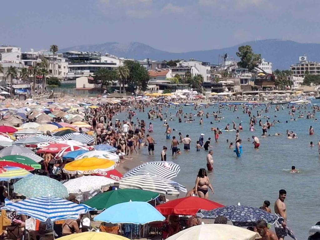 Didim’de yaz keyfi sürüyor 3 didimde yaz keyfi suruyor 915138ef52f8