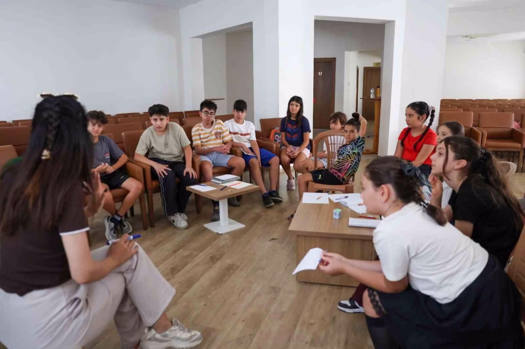 efelerde cocuklar felsefeyle dusunmeyi ogreniyor d78aa1d007b9