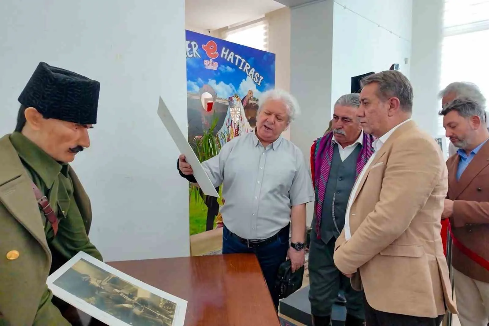 Efeler’de “Zaferden Kurtuluşa” sergisi tarihe ışık tutuyor