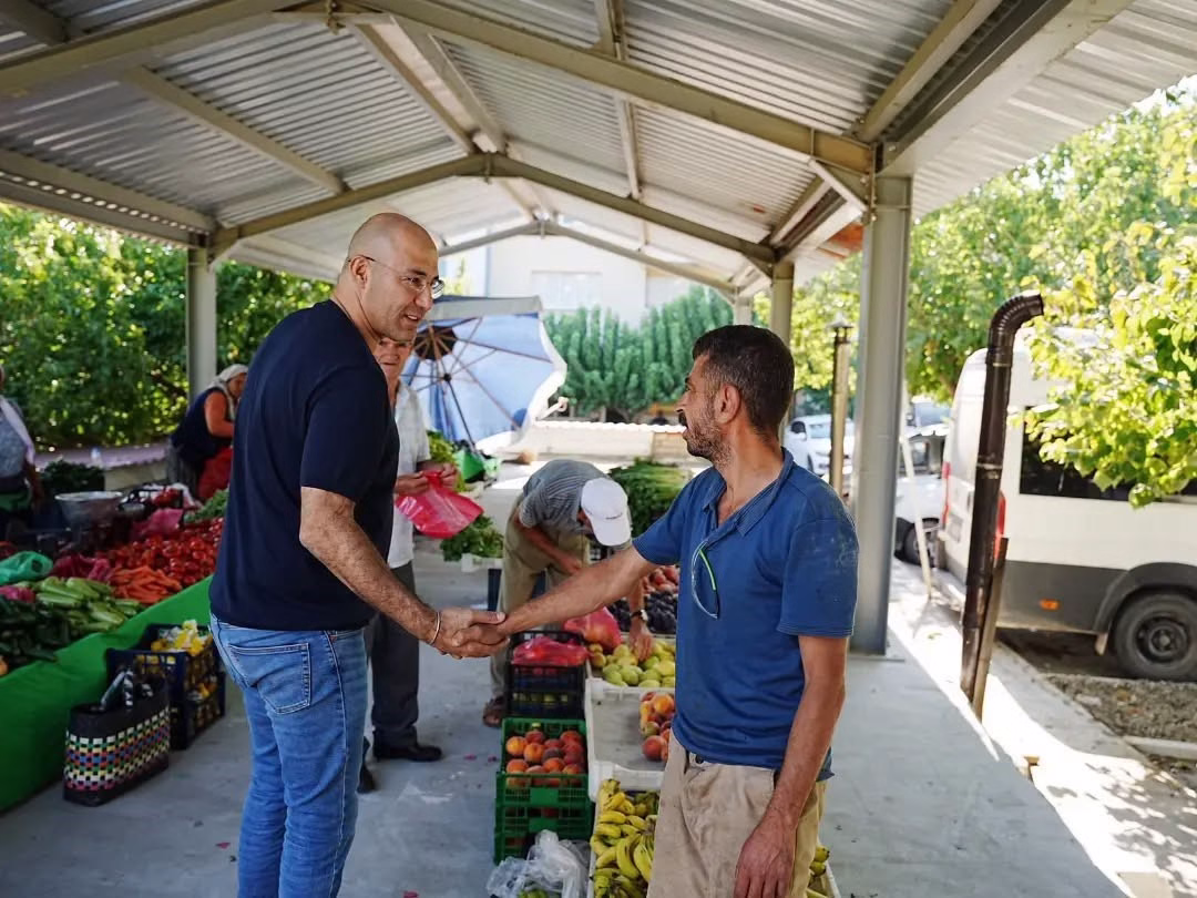 Germencik’te kapalı pazar yeri esnaf ve vatandaşların hizmetine sunuldu