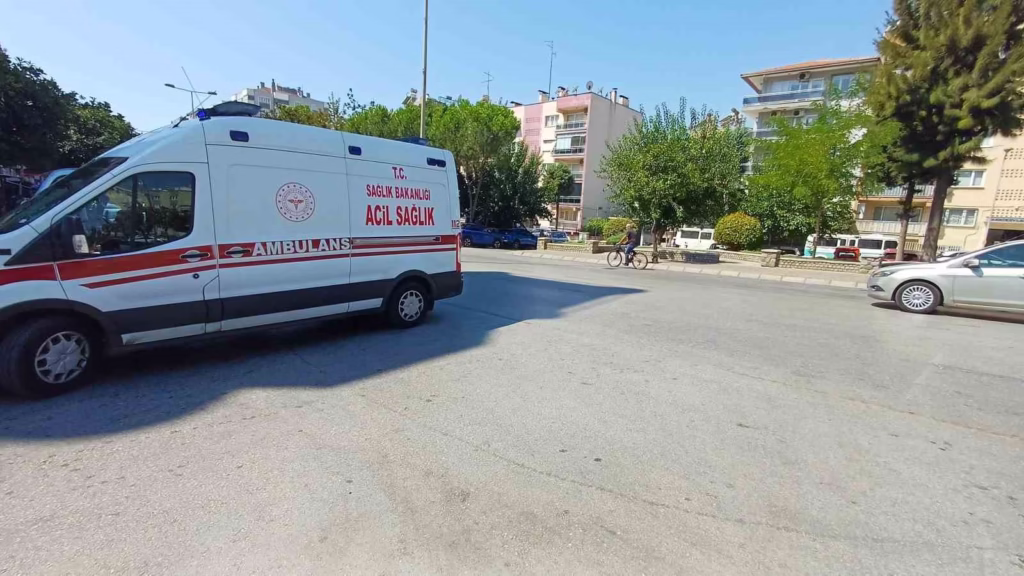 Aydın'da iki motosiklet kafa kafaya çarpıştı: 2 yaralı 2 iki motosiklet kafa kafaya carpisti 2 yarali cc428df76640
