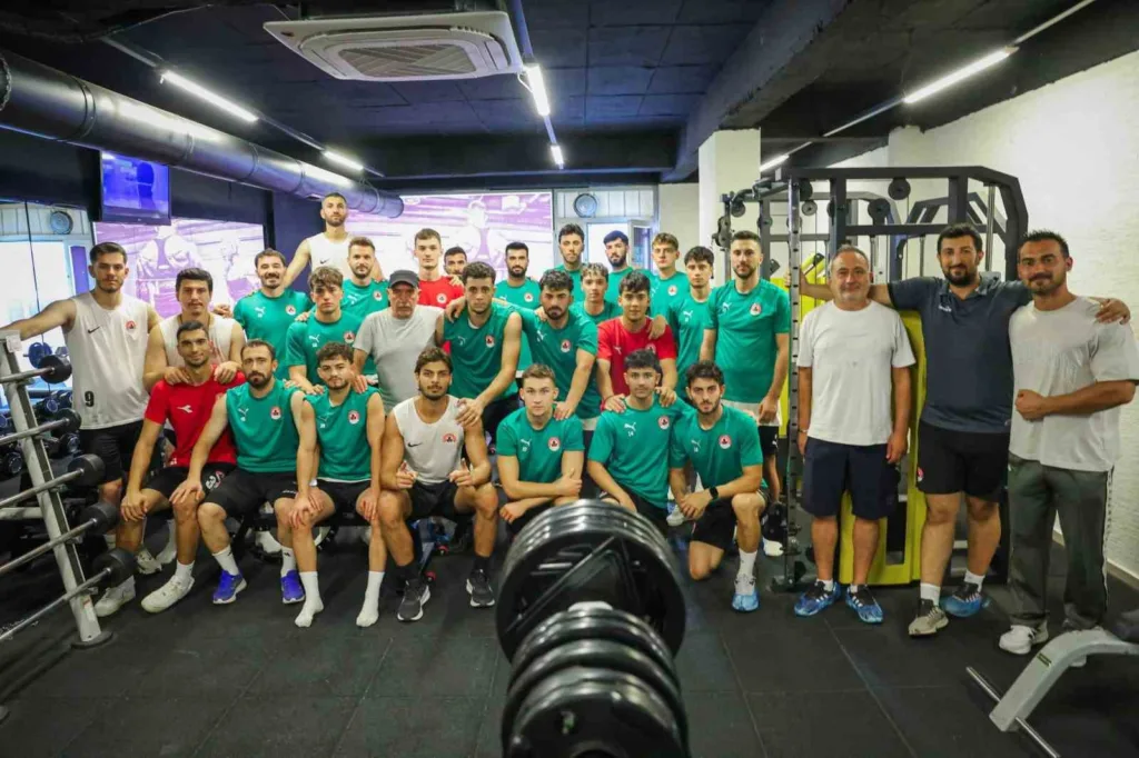 İncirliova Belediyespor güne salon çalışmasıyla başladı 7 incirliova belediyespor gune salon calismasiyla basladi 3019c2a0bab8