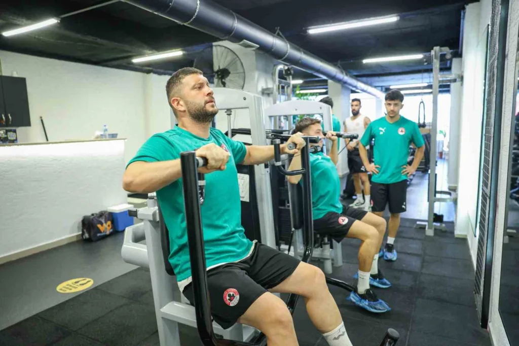 İncirliova Belediyespor güne salon çalışmasıyla başladı 6 incirliova belediyespor gune salon calismasiyla basladi 51bb4d9f7729