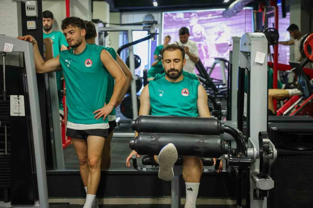 İncirliova Belediyespor güne salon çalışmasıyla başladı 5 incirliova belediyespor gune salon calismasiyla basladi 77f22d3390bf