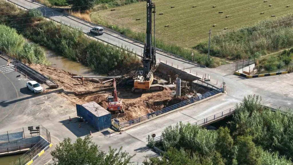 İncirliova’yı Muğla Bulvarı’na bağlayacak yolda çalışmalar devam ediyor 6 incirliovayi mugla bulvarina baglayacak yolda calismalar devam ediyor 0c7e809efbac