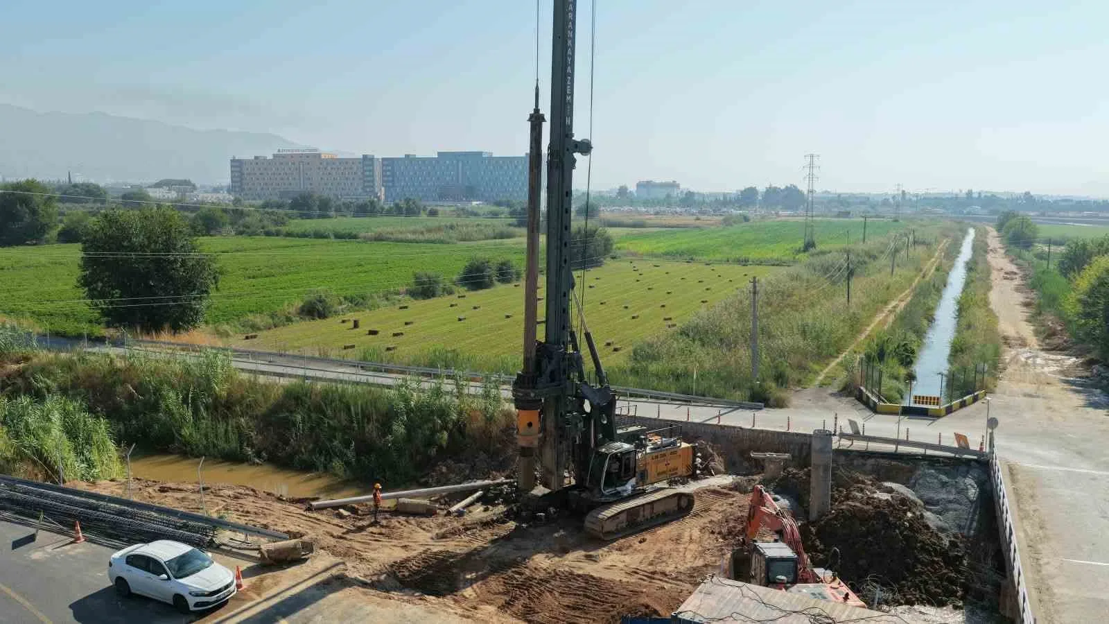 İncirliova’yı Muğla Bulvarı’na bağlayacak yolda çalışmalar devam ediyor