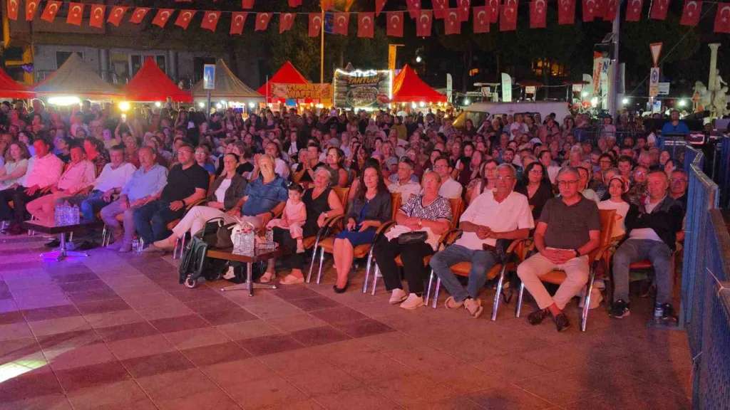 karacasu zara ile cifte bayram yasadi 4e2e9be565f3