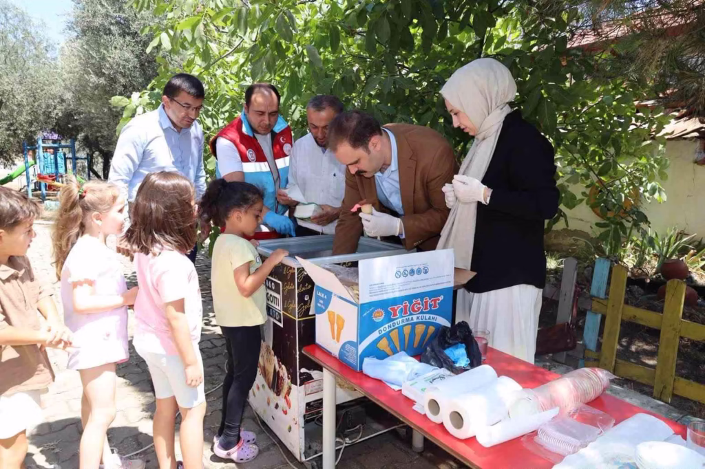 Kaymakam Battal öğrencilerle bir araya geldi 5 kaymakam battal ogrencilerle bir araya geldi 8652331d7067
