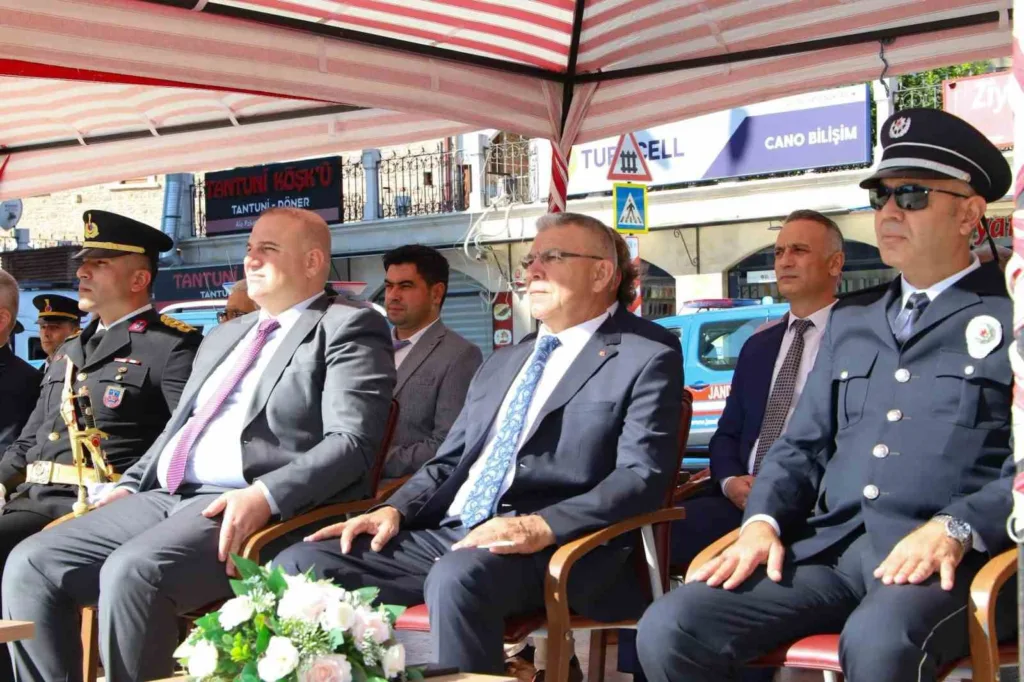 koskte 30 agustos zafer bayrami gurur ve coskuyla kutlandi 3f15b070eabd