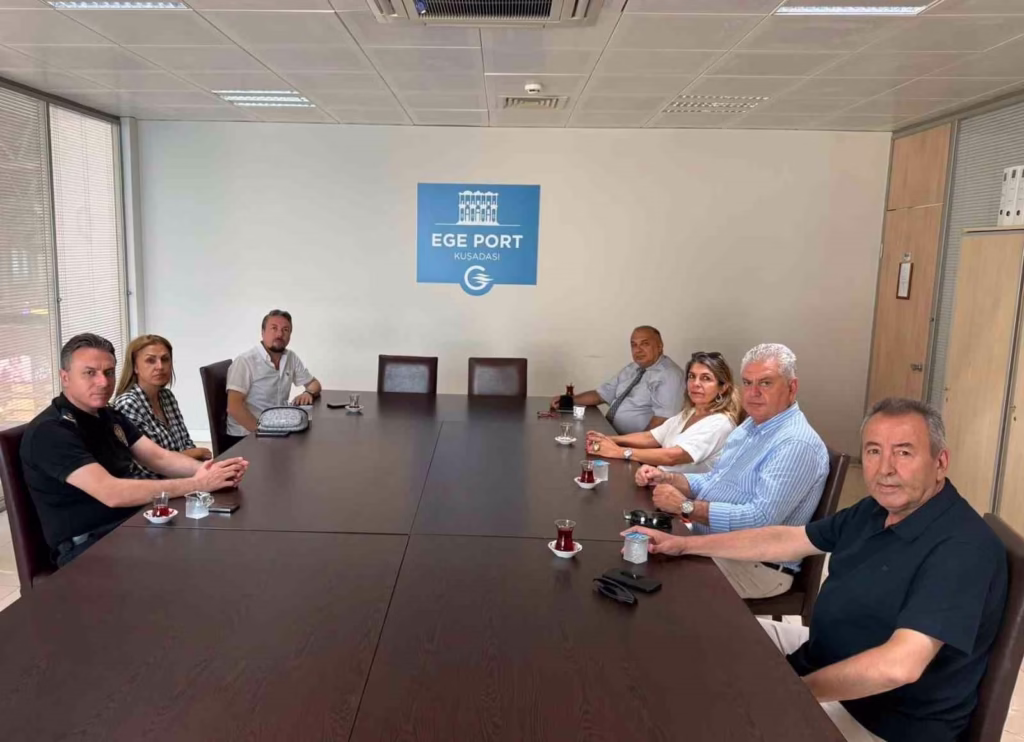 kusadasi limaninda indi bindi krizi sektor temsilcilerinden yeni uygulamaya tepki 449bee5e32d2