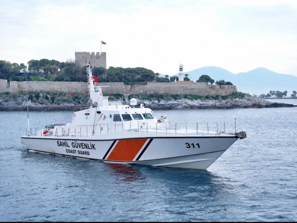 kusadasinda sahil guvenlik botu ziyarete acilacak 5e4afe5241e7