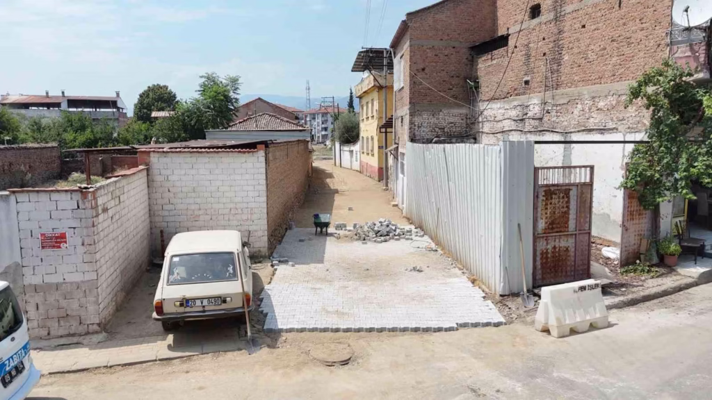 nazilli belediyesi yol calismalarini surduruyor ba40f3a15914