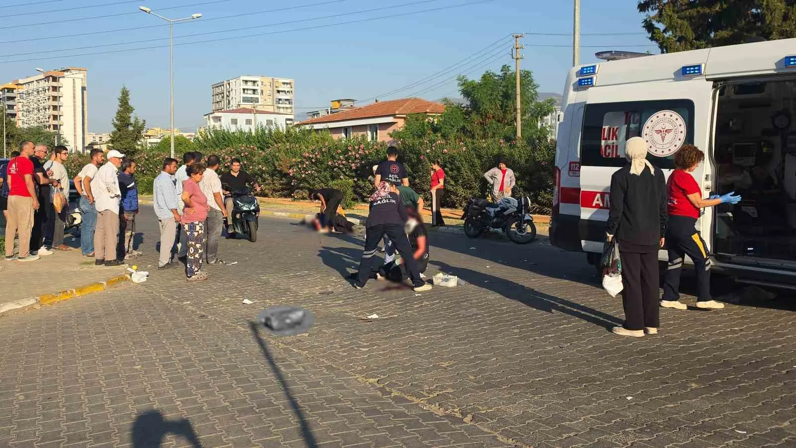 Nazilli’de motosikletler çarpıştı: 2 ağır yaralı