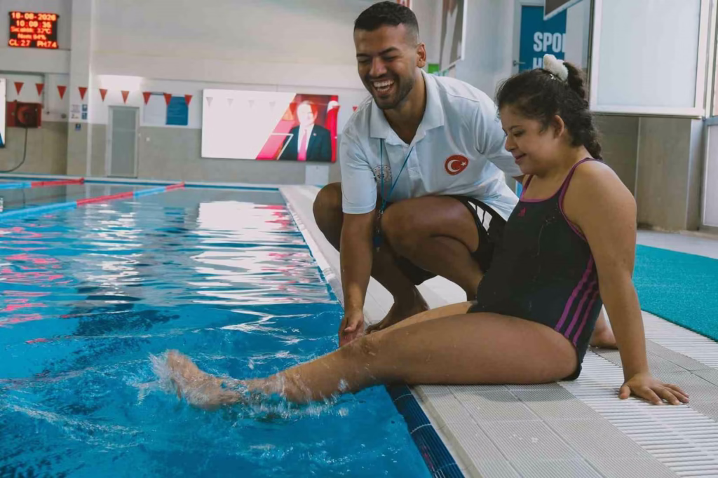 ozel sporcular pinarbasi yuzme havuzunda sporla bulusuyor eb12032fcaf9
