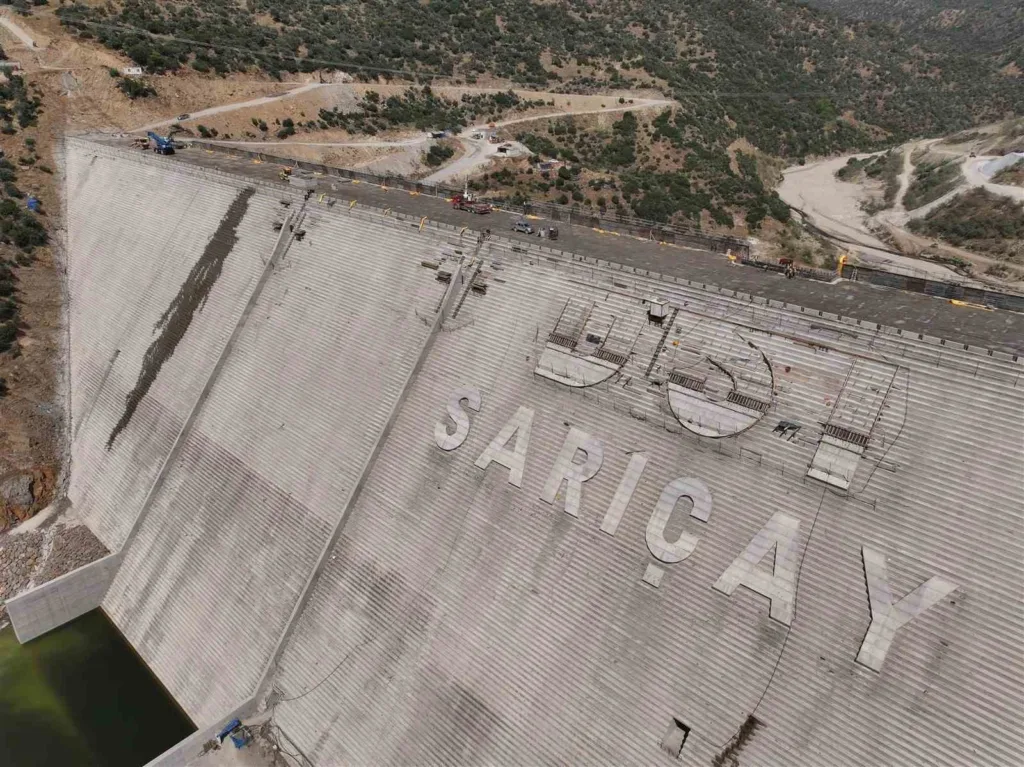 saricay barajinda calismalar araliksiz suruyor 810b404ffbcf