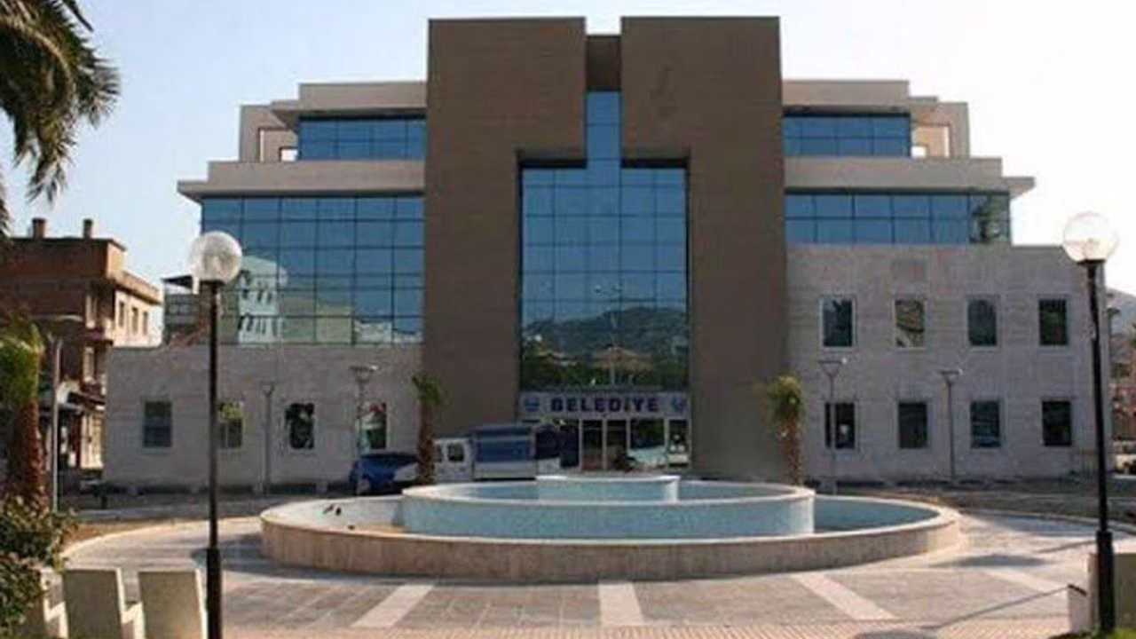 Söke CHP’den 8 belediye meclis üyesi istifa etti