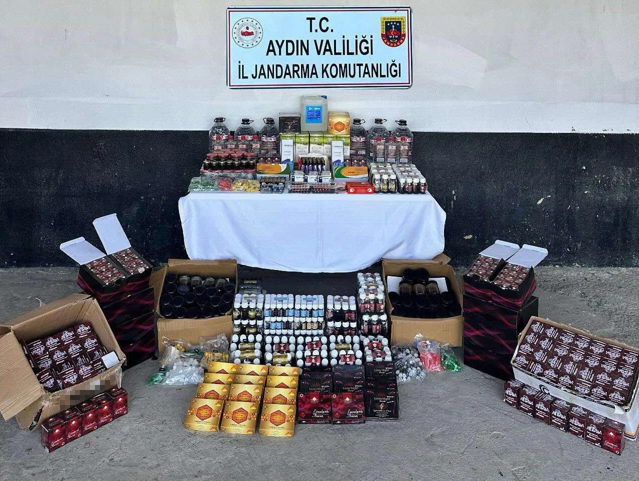Söke’de kaçak alkol operasyonu: 2 gözaltı, piyasa değeri 4 milyon lira…