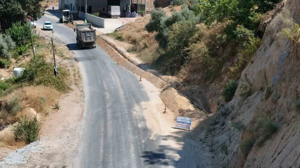 sultanhisarin kaynak suyu hatlari yenileniyor 5f107924122e