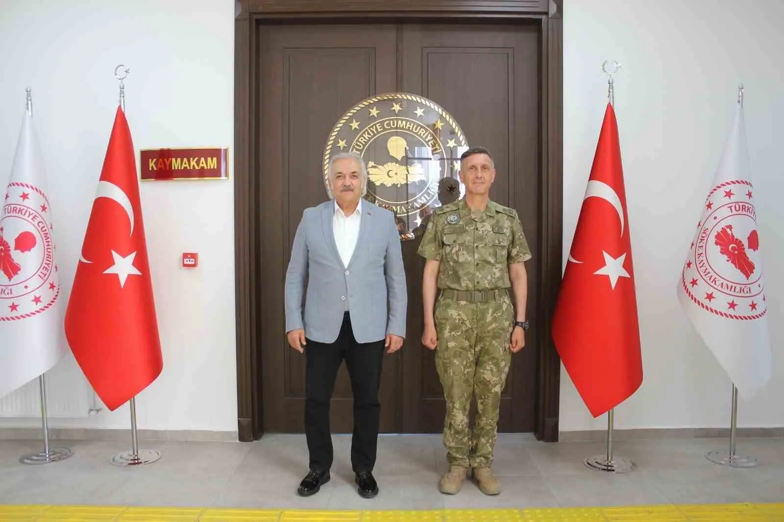 Tuğgeneral Karaoğlu, Söke’de görevine başladı 9 Tuğgeneral Karaoğlu, Söke’de görevine başladı