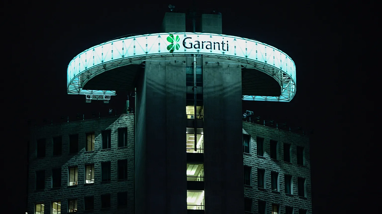 Garanti BBVA’ya 1,5 milyar TL’lik ceza: Banka KAP’a açıkladı