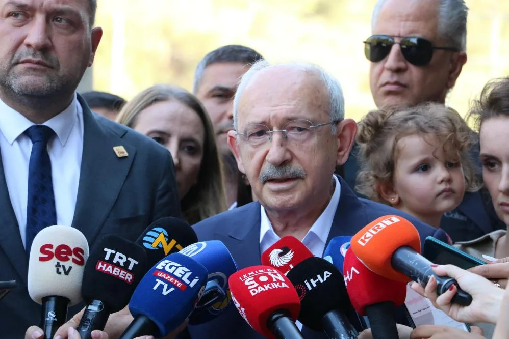 Kılıçdaroğlu İzmir’de konuştu: “İddianameyi bir an önce yazmanız gerekir”