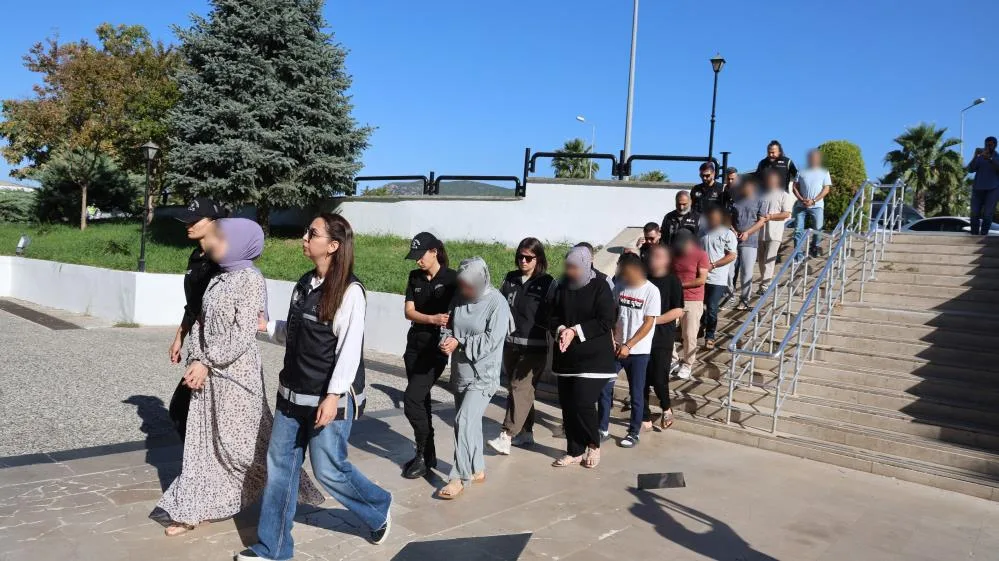 FETÖ’cülerin kaçış planı suya düştü: 8 tutuklama