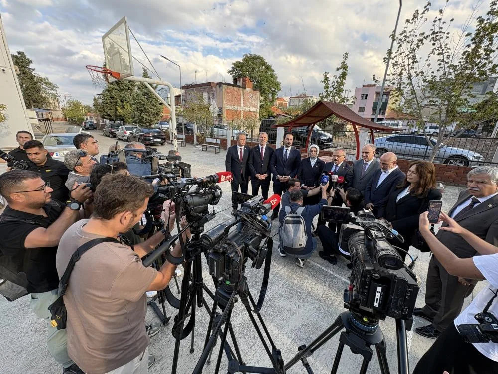 Manisa’daki okul saldırısı sonrası ‘Hitler ve gamalı haç’ uyarısı