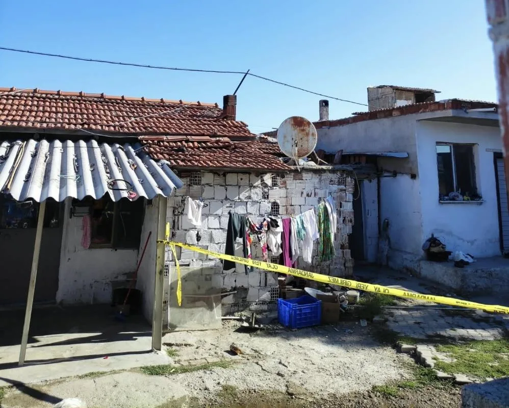 Eşi tarafından bıçaklanan kadın hayatını kaybetti!