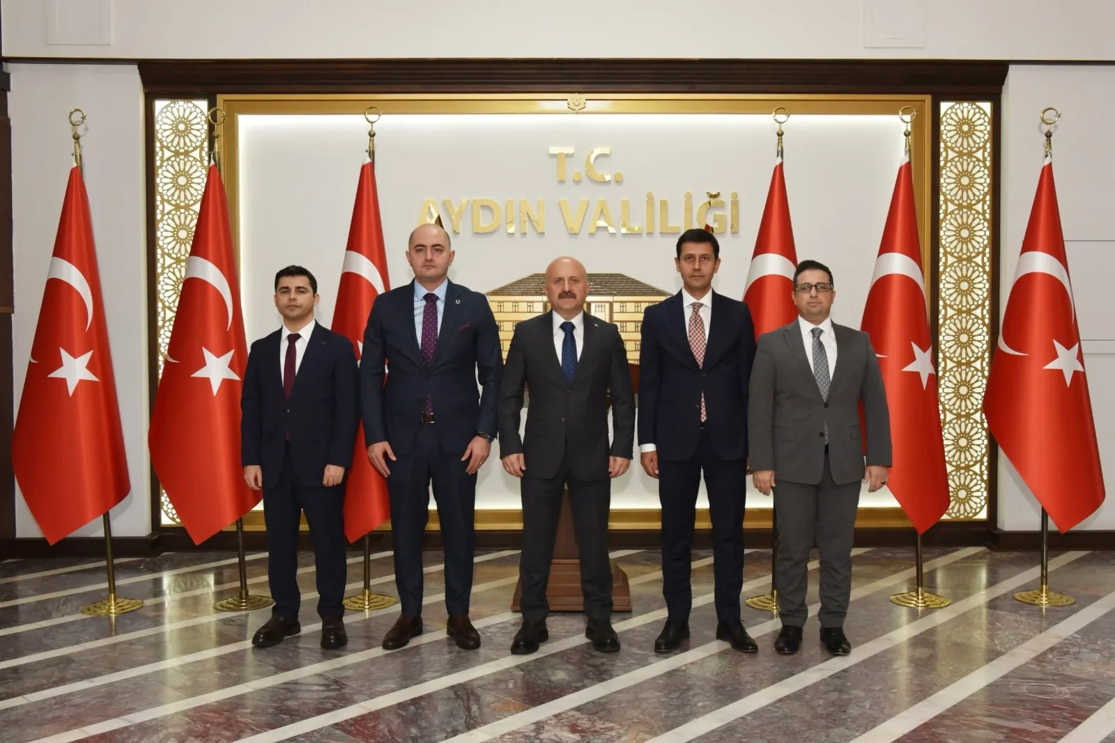 Vali Varol, Başsavcı Arısoy ve vekillerini kabul etti 7 Vali Varol, Başsavcı Arısoy ve vekillerini kabul etti