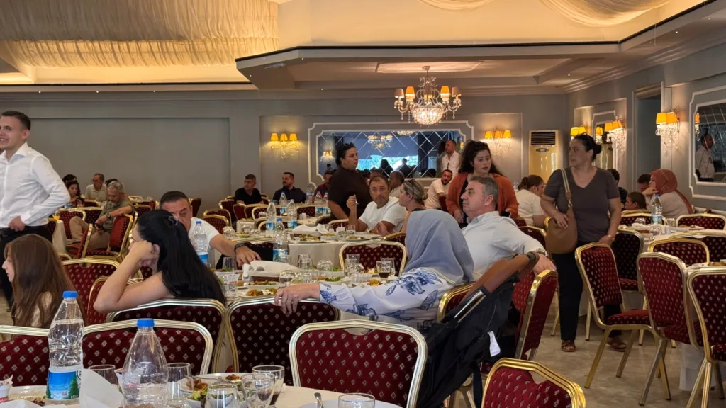 Arıkan ailesinin sünnet cemiyetine yoğun ilgi: 3 bin kişi katıldı 6 WhatsApp Image 2026 09 05 at 15.47.46