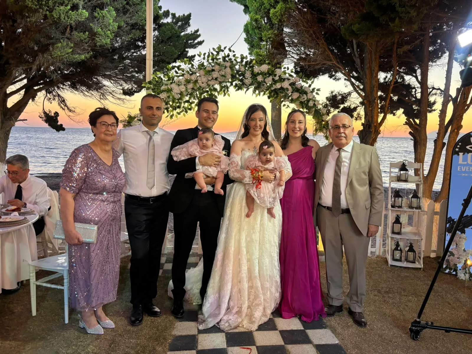 Celal Özden’in kızı Duygu dünyaevine girdi! Didim’de görkemli düğün