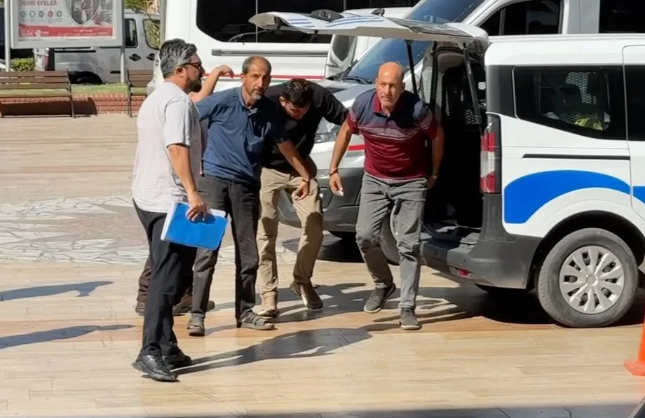 Aydın’da bıçaklı ve silahlı kavga: Saldırganlar adliyede