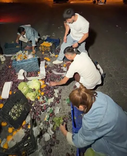 İnsanlık yere düşmedi! Pazarcı için seferber oldular: O anlar kamerada