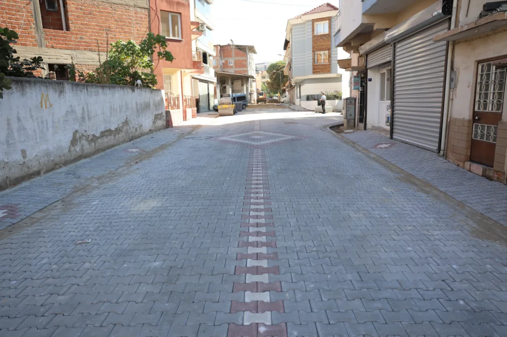İncirliova’da Yol Hamlesi Hız Kesmeden Sürüyor 4 WhatsApp Image 2026 09 23 at 16.27.11 3