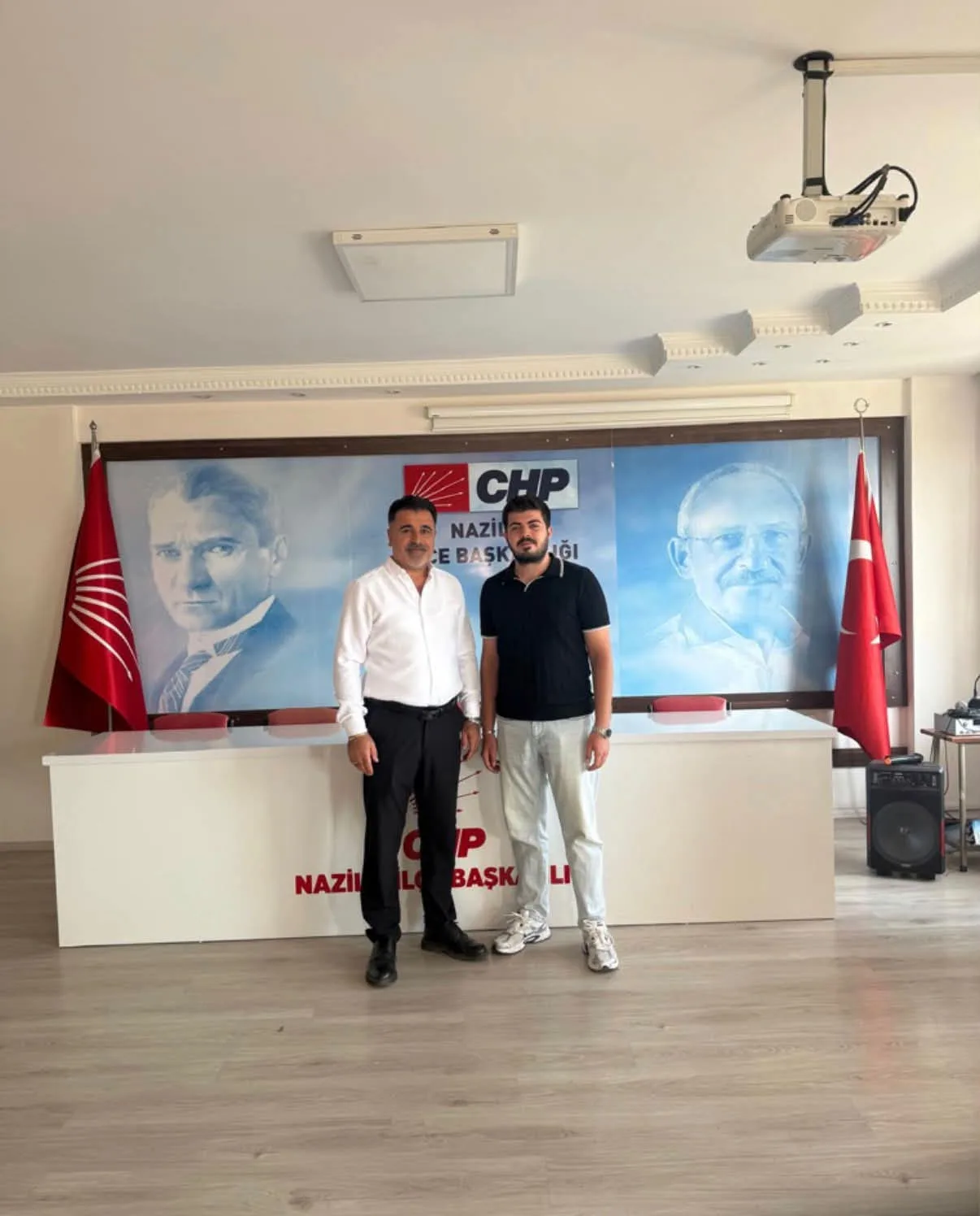 CHP Nazilli'ye yeni başkan: Atmaca duyurdu 8 CHP Nazilli’ye yeni başkan: Atmaca duyurdu