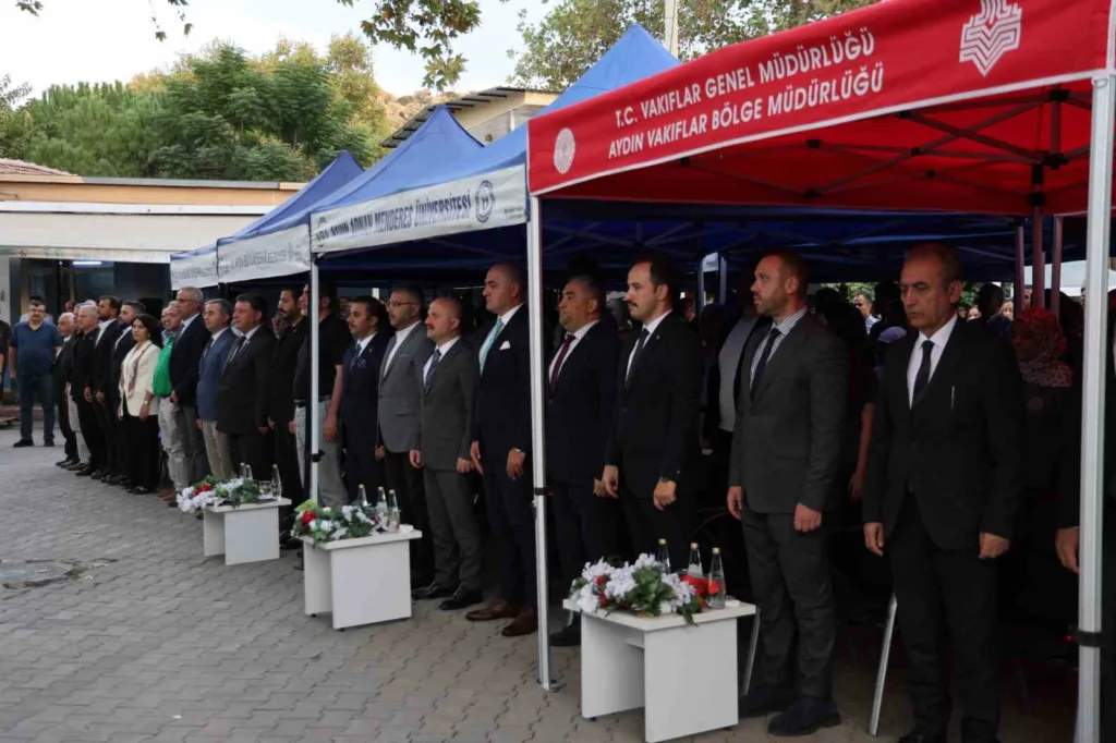 Adnan Menderes, idamının 65. yıl dönümünde Aydın’da anıldı 2 adnan menderes idaminin 65 yil donumunde aydinda anildi 5fb5a5fc732a