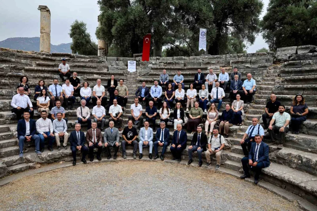 adu yonetim kurulu ve senato toplantisi nysa antik kentinde gerceklestirildi fe59d60a0741