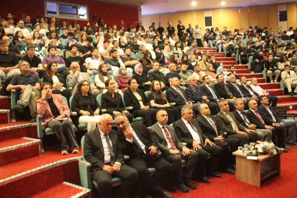 ADÜ’de ilk dersin konusu ’Terörsüz Türkiye’ oldu 3 adude ilk dersin konusu terorsuz turkiye oldu 15e8cb1b4527